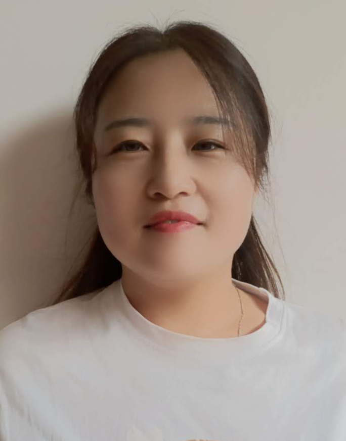 王荣荣（女）养老护理